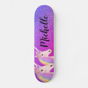 Skateboard Purpurina rosa morado de Rainbow Unicornios person