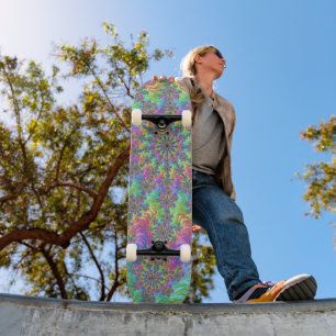 Skateboard Ráfaga Fractal Colorida y Alucinante