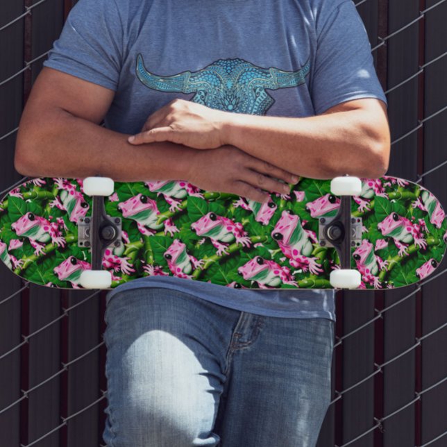 Skateboard Rana Rosa En Diseño De Patrón De Hojas Verdes (Subido por el creador)