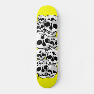 Skateboard Rasgos de pintura amarilla en la cubierta de patin