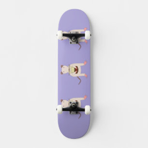 Skateboard Rata siamesa con pastel de cumpleaños