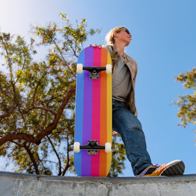 Skateboard Rayas arcoiris (Exterior 1)