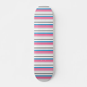 Skateboard Rayas blancas azules lindas