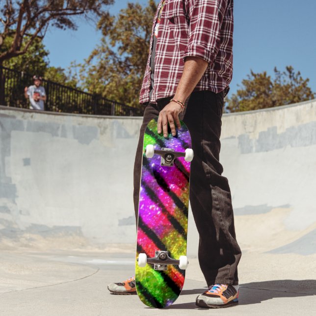 Skateboard Rayas Brillantes Arcoíris Neón (Exterior 2)