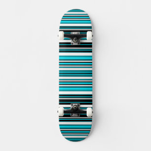 Skateboard Rayas negras blancas y aqua lindas