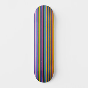 Skateboard Rayas verticales de arcoíris en negrita