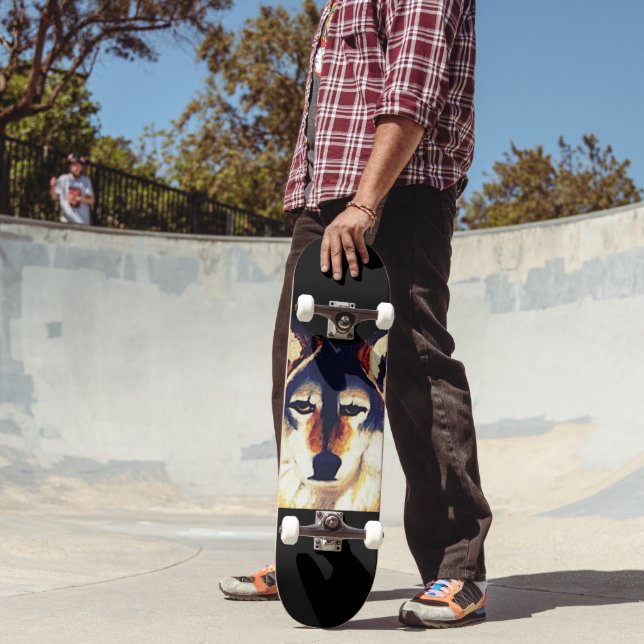 SKATEBOARD RED WOLF (Exterior 2)