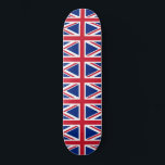 Skateboard Reino Unido (Bandera Británica) (Union Jack) (Rein<br><div class="desc">Este diseño presenta la bandera nacional del Reino Unido, también conocida como Union Jack. La bandera también es conocida como la Bandera de la Unión Real en Canadá. Se remonta a principios del siglo XVII, cuando James I había heredado los tronos inglés e irlandés, que le permitían unir a Inglaterra,...</div>