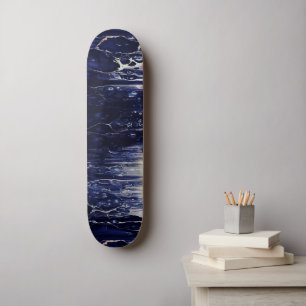 Skateboard Resumen de arte callejero inspirado en el oscuro o