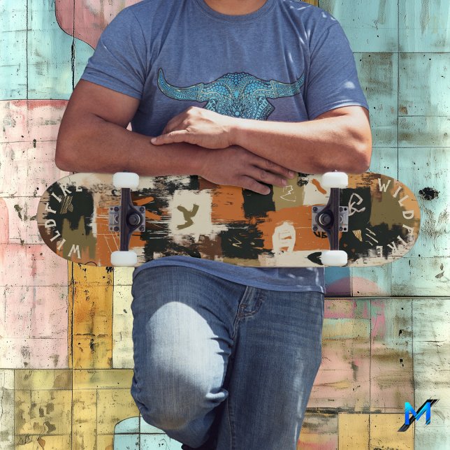 Skateboard Resumen de tono terrestre con motivos de graffiti  (Subido por el creador)