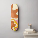 Skateboard Retro Swirls Geometric Boho 70s Peach & Brown<br><div class="desc">Este bonito skateboard sería un regalo maravilloso para alguien a quien le encanta la vibra retro!</div>