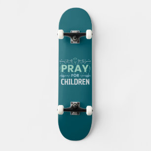 Skateboard Rezar por los niños