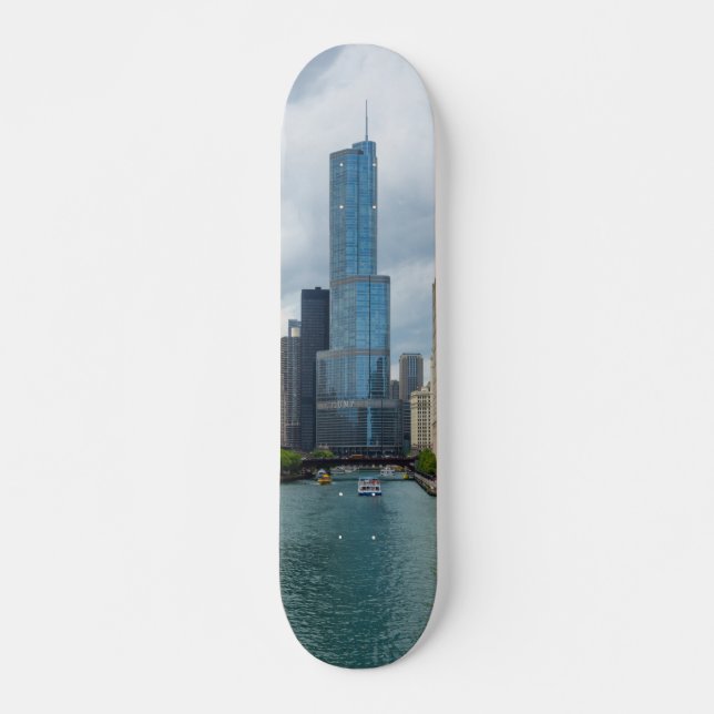 Skateboard Río Trump Tower Chicago (Anverso )