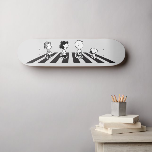 Skateboard Rock Tees | Caminata grupal (Arte de pared (horz))