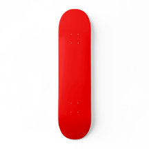 Skateboard rojo en blanco que diseña cualquier est