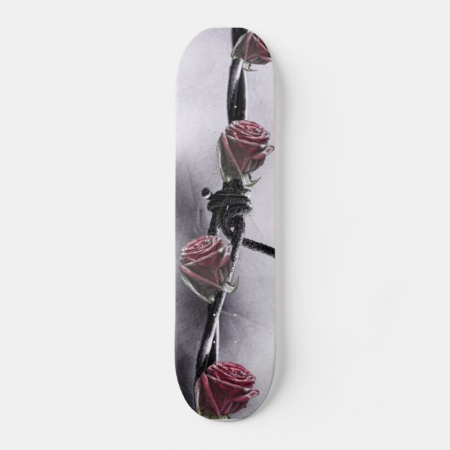 Skateboard rosas con alambre de púas (Anverso)