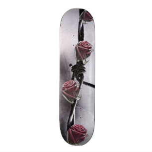 Skateboard rosas con alambre de púas