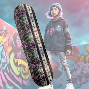 Skateboard Rosas púrpuras a la ventana - estilo gótico