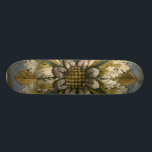 Skateboard Rosette de máscara decorativa sobre fondo gris<br><div class="desc">Jennifer Goldberger produjo esta damasco decorativa con una hermosa rosetta sobre un fondo gris. Un damasco es un patrón tejido que se puede hacer de seda, lana, lino u otros tejidos que se inventaron durante el imperio bizantino. Compra esta huella para mostrar a tus amigos tu amor por la cultura...</div>