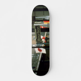 Skateboard Rótulo de la calle Bourbon en Nueva Orleans