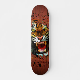 Skateboard Salpicadura de pintura de tigre rugiente sobre mad