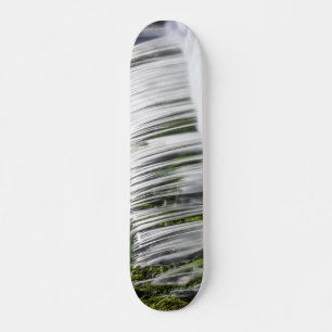 Skateboard Saltos de primavera en Hodgson