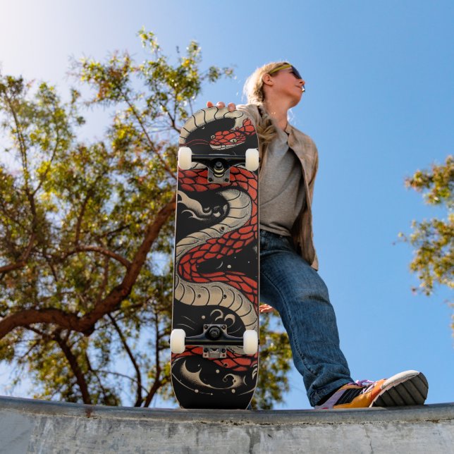 Skateboard Serpiente Roja (Exterior 1)