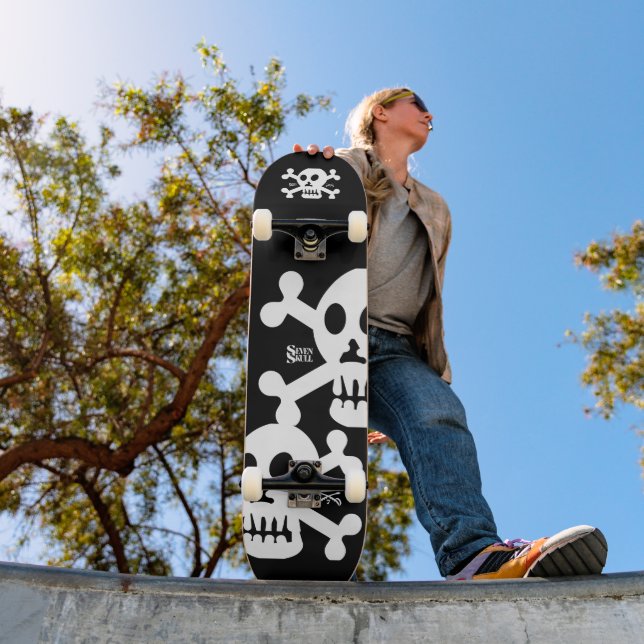 SKATEBOARD SEVEN SKULL BY MASANSER PIXELAT (Exterior 1)
