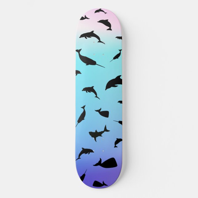 Skateboard shadow fish shark whale on gradient ocean (Anverso)