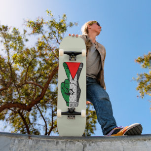 Skateboard Signo de victoria con mano de resistencia triángul