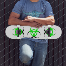 Skateboard Símbolo de riesgo biológico verde y negro