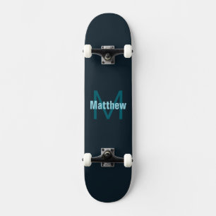 Skateboard Simple Monograma Personalizado en Negrita