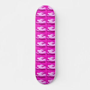 Skateboard sirenas rosas apuntando