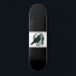 Skateboard Skeleton Raven Skeleton Key Black<br><div class="desc">Un cráneo gótico ilustrado,  raven y esqueleto con llave en patineta negra.</div>