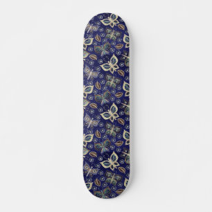 Skateboard Skyboard del patrón de mariposa azul retro girator