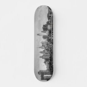 Skateboard Skyline Filadelfia en blanco y negro
