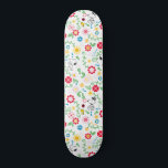 Skateboard Snoopy So Sweet Flower Pattern<br><div class="desc">Echa un vistazo a este diseño super lindo con Snoopy en un brillante y floral patrón de jardín.</div>