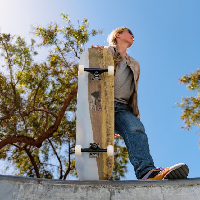 Skateboard Sobreviviendo la quietud (Exterior 1)