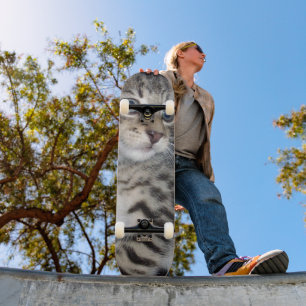Skateboard "Susurros de problemas: el gatito travieso