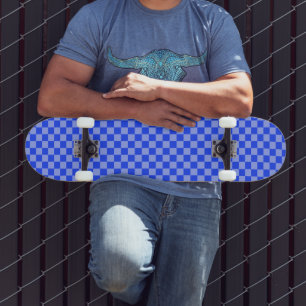 Skateboard Tablero de ajedrez azul y púrpura claro alternado