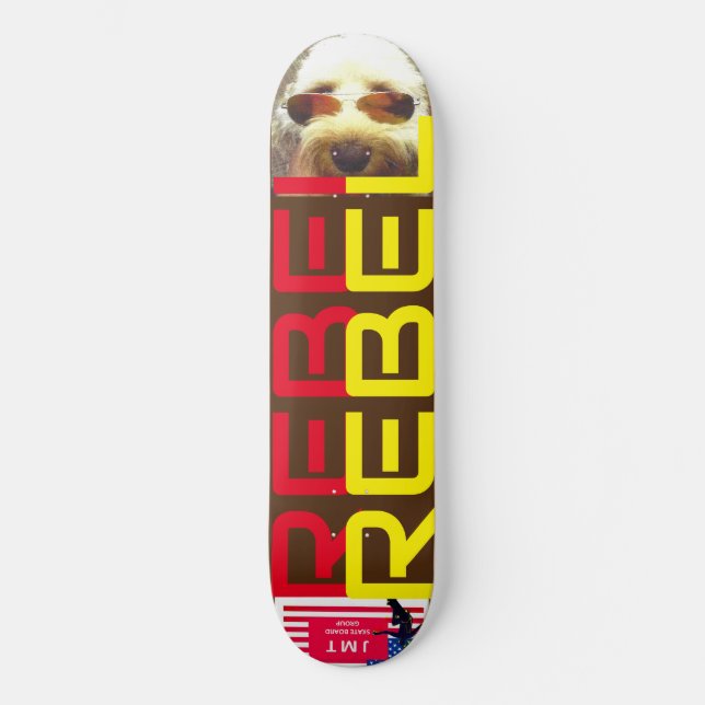 Skateboard Tablón de skate REBEL de 8 1/4" (Anverso)