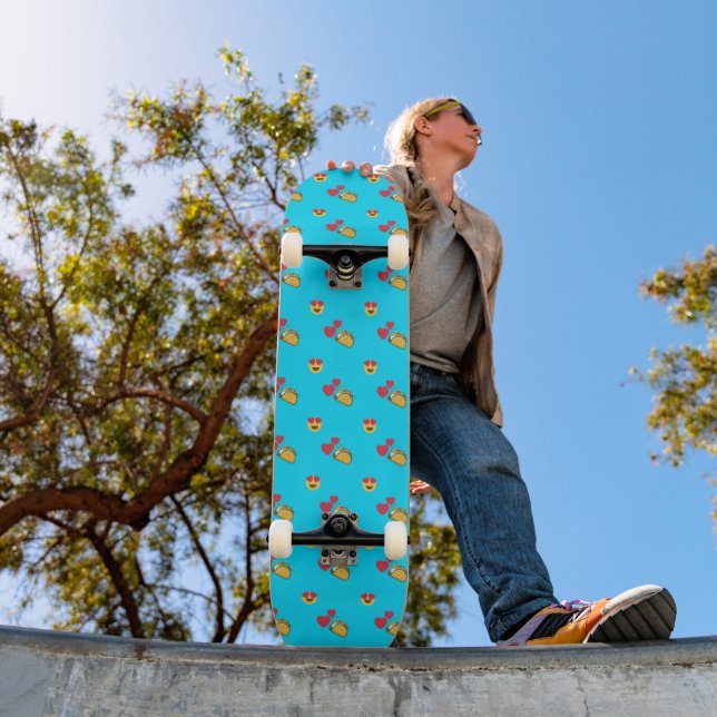 Skateboard Taco Love (Exterior 1)