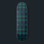 Skateboard Tartan Clan Black Watch Plage Blue Green Check<br><div class="desc">Patineta de patinaje de raqueta azul verde blanco Black Watch. Hace un gran regalo o simplemente se trata. Coincide con tu equipo favorito o nuevo. Puede que todos miren con envidia. CONSEJO: Combine esta toalla de mano con nuestra bolsa de tocador, alfombra de yoga o servilletas de papel para formar...</div>