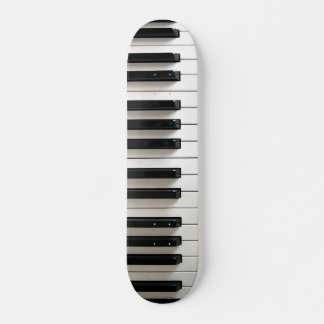 Skateboard teclado de piano blanco y negro