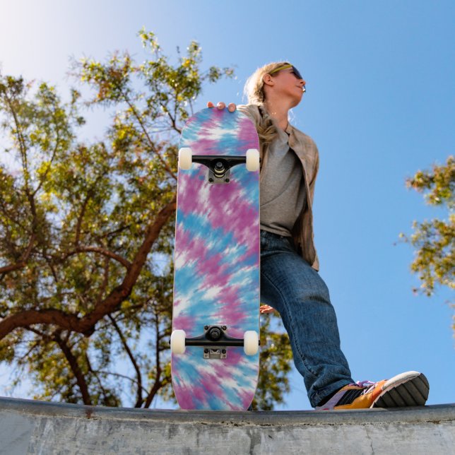 Skateboard Teñido con Nudo (Exterior 1)