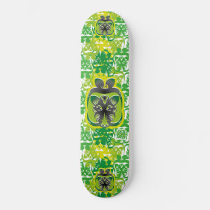 SKATEBOARD THE WILD BOAR EATS APPLES BY MASANSER