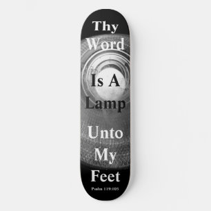 Skateboard Thy palabra es una lámpara a mis pies