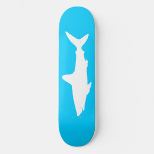 Skateboard Tiburón nadando