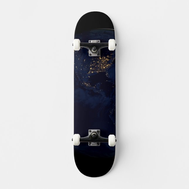 Skateboard Tierra Completa De Noche Con Luces De Las Américas (Anverso)