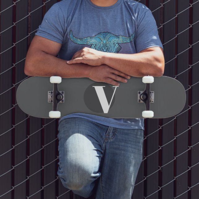Skateboard Tipografía blanca personalizado gris inicial (Exterior 3)